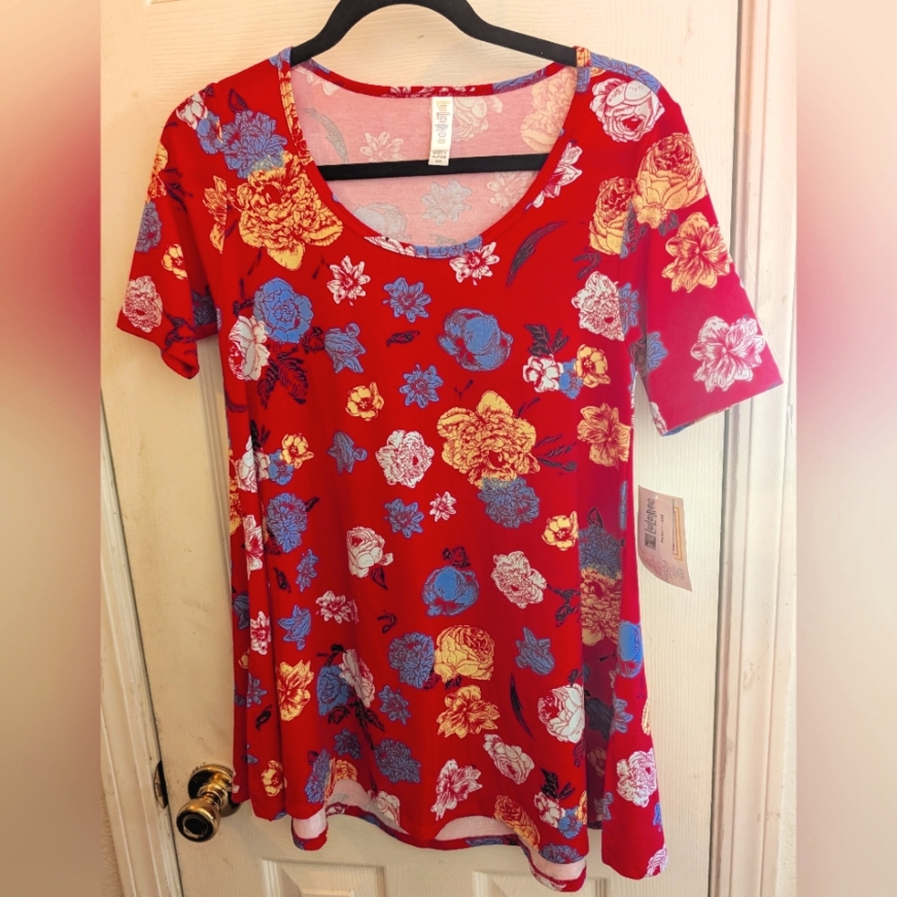 LuLaRoe "Perfect T" - Red Floral (New w/Tags!)